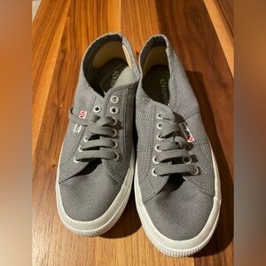 Superga NWOB Women's Gray Canvas Sneakers